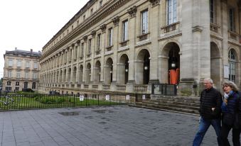 B&B le Miroir Aux Fées Bordeaux