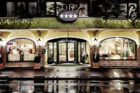 Hotel Schrofenstein Hotels in 