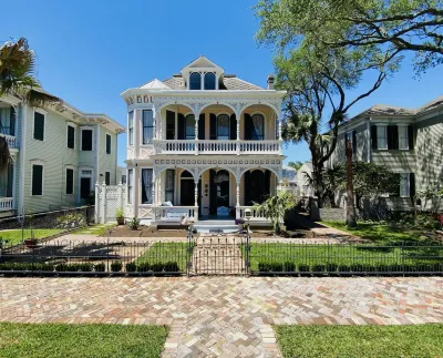 Coppersmith Inn B&B Hotels in Galveston