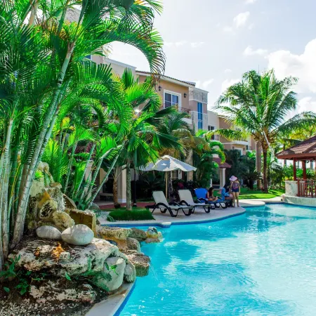 Palm Green Vacations Whitesands