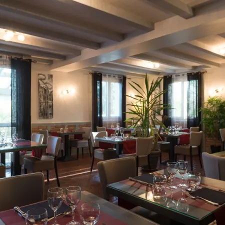 Auberge la Tomette, the Originals Relais