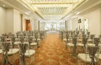 Radisson Hyderabad Hitec City - parking