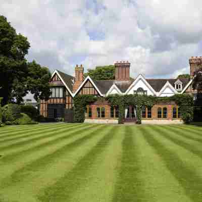 Macdonald Alveston Manor Hotel Hotel Exterior