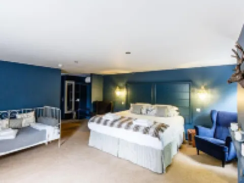 The Boat Inn Hotels in Aboyne