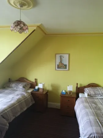 Granville Guest House Отели в г. Ньюмакар