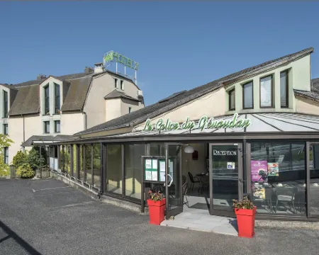 Hôtel-Restaurant le Calice du Gevaudan - A75 Hotels in Lozere