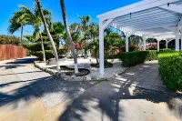 Aruba Blue Village Hotel and Apartments
