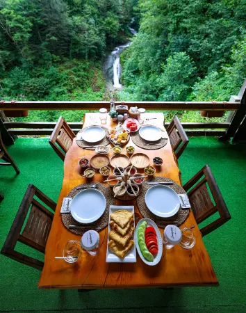 Bungalove Tatil köyü Отели в г. Camlihemsin