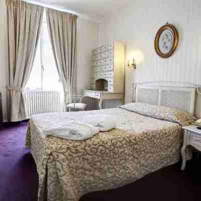 Hôtel de France Rooms