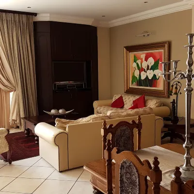 Casa Flora Guesthouse Hotels near The Willows