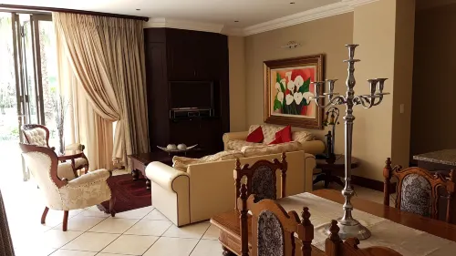 Casa Flora Guesthouse - Bữa sáng