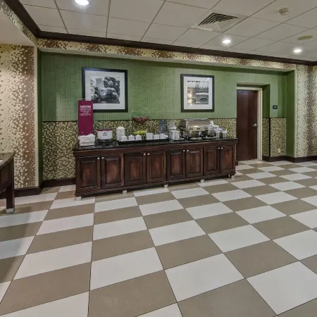 Hampton Inn Cambridge