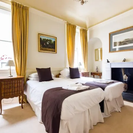 The Admirals House - Central Bath & Free Parking
