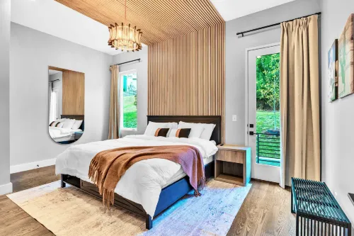 2 Hot Tubs Karaoke Game Room Downtown Nashville