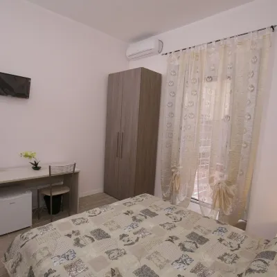 Rooms Monteverde Отели рядом с достопримечательностью «Джаниколенсе»