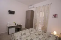 Rooms Monteverde Hotel in zona C & D S.r.l.