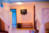 Stardom Hotel Hotels near Miniso TRM