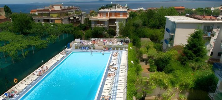 Grand Hotel Flora Hotels in Napoli