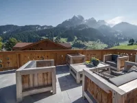 Superior Chalet With Views