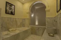 阿斯瑪麗考納克洞穴套房 - SPA