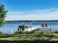 Lake House Hotels in Delavan
