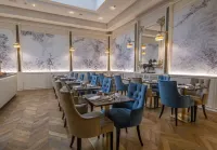 โกลเด้นทาวเวอร์ โฮเทลแอนด์สปา