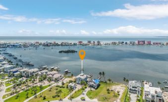 Sea Breeze Bay - 950 San Carlos Drive 4 Bedroom Home by RedAwning