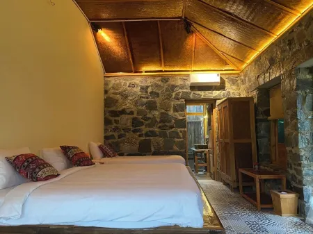 Ha Giang Ecolodge Отели в г. Phuong Do