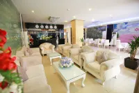 Lavender Hotel Hotels in Chánh Nghĩa