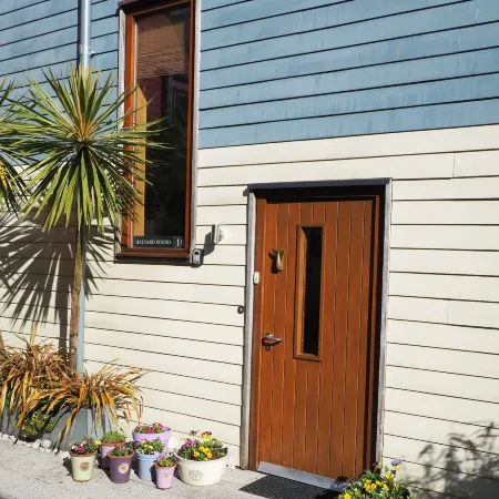 10 Maritime House