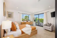 Malibu Luxury 4 BR Home w Pool and Ocean Views Hotels near Broad Beach