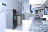 PrimeNest - 3 bedroom Apartment