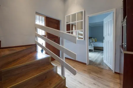 @Abelia Guest House Отели в г. Сомерсет-Уэст