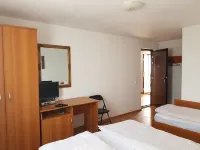 Delta Crisan Flamingo Hotel di 