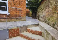 Private Room in Town Centre Free Parking WI FI and Patio with AA Stay Ltd Hôtels à : Waddesdon