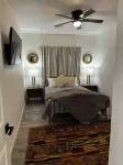 Newly Renovated 3-Bedroom House, Minutes Away from Coliseum, Lake & Lakecrest
