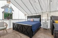 Furnished Glamping Tent/King Bed/Access to the Red River - Dancing Deer - #6