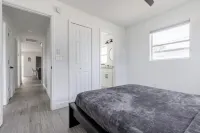 5Min from BEACH 3 Bedrooms+2 Baths Home with POOL
