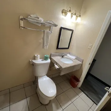 Country Inn-Giddings