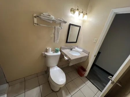 Country Inn-Giddings Отели в г. Джиддингс