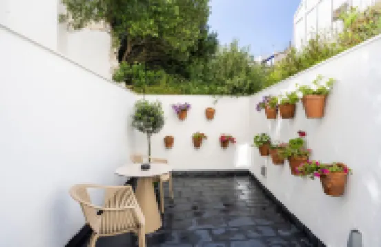 Aristoy - by Grupo Tribu