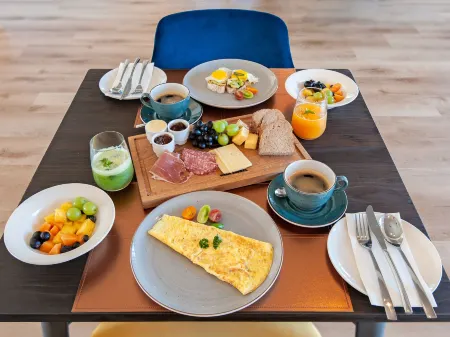 Glow Boutique Suites