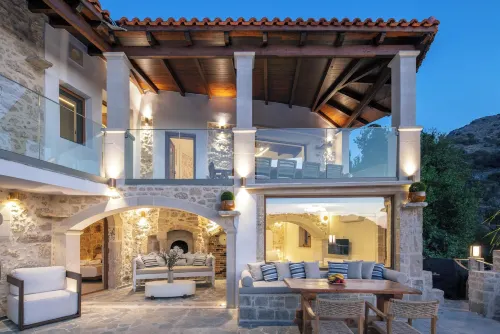 Moundros Luxury Villa & Spa