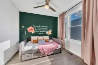 Close to DT Music City - Rooftop Views Game Room - Bungalows