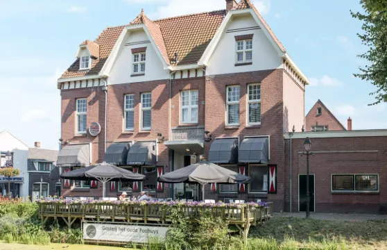 蓋斯特里吉老波突耶斯酒店