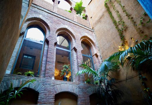 호텔 링컨 라운지 객실 내부 이미지