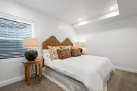 Powder Mountain Ski Retreat, an art-inspired townhome in the heart of Eden Hotels in Wolf Creek