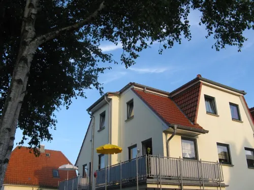 Gode Tiden' spacious comfort apartment with 2 shower baths and balconies, and wifi