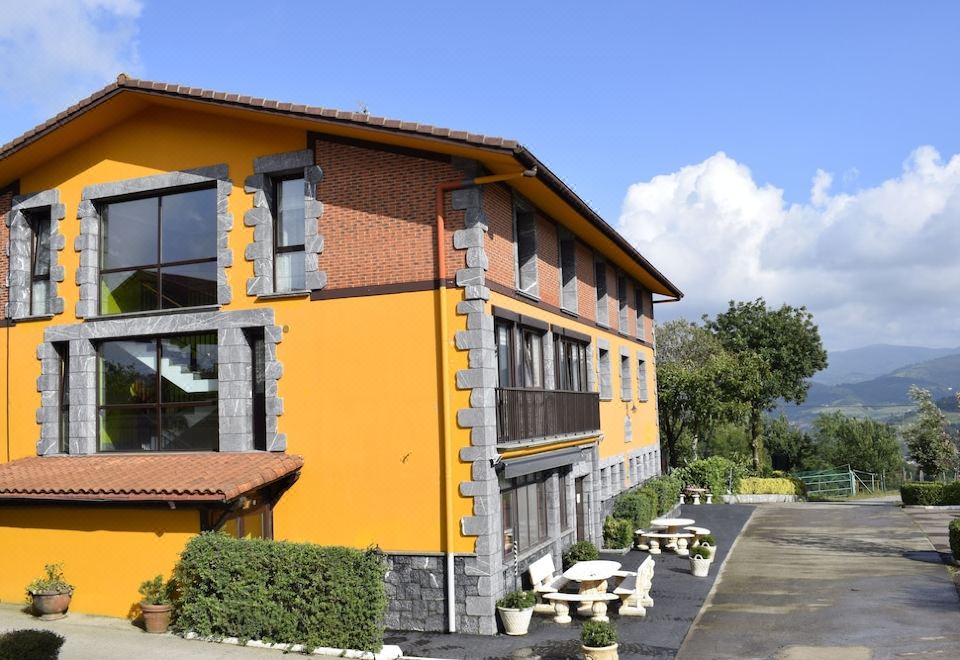 hotel overview picture