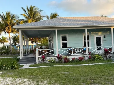 Paradise Beach Cottage- Newly Renovated 3 Bed/3 Bath Cottage On The Beach Hotels in 